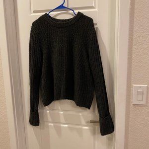 Divided H & M pullover sweater with rolled sleeve cuffs in size L